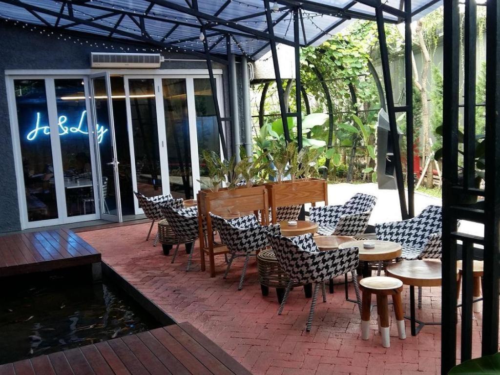 Couleur Hotel Cengkareng Dżakarta Zewnętrze zdjęcie