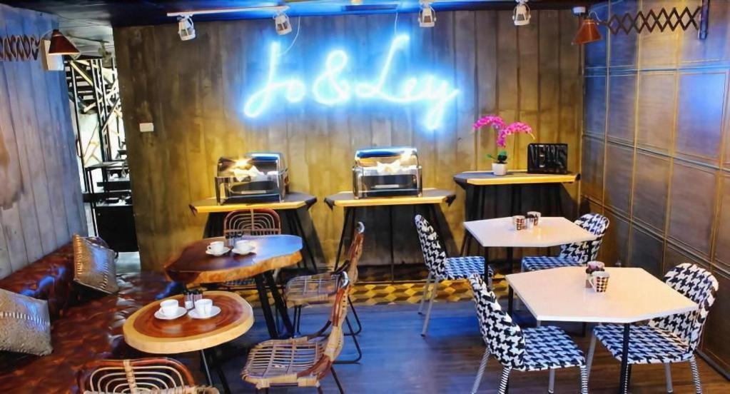 Couleur Hotel Cengkareng Dżakarta Zewnętrze zdjęcie