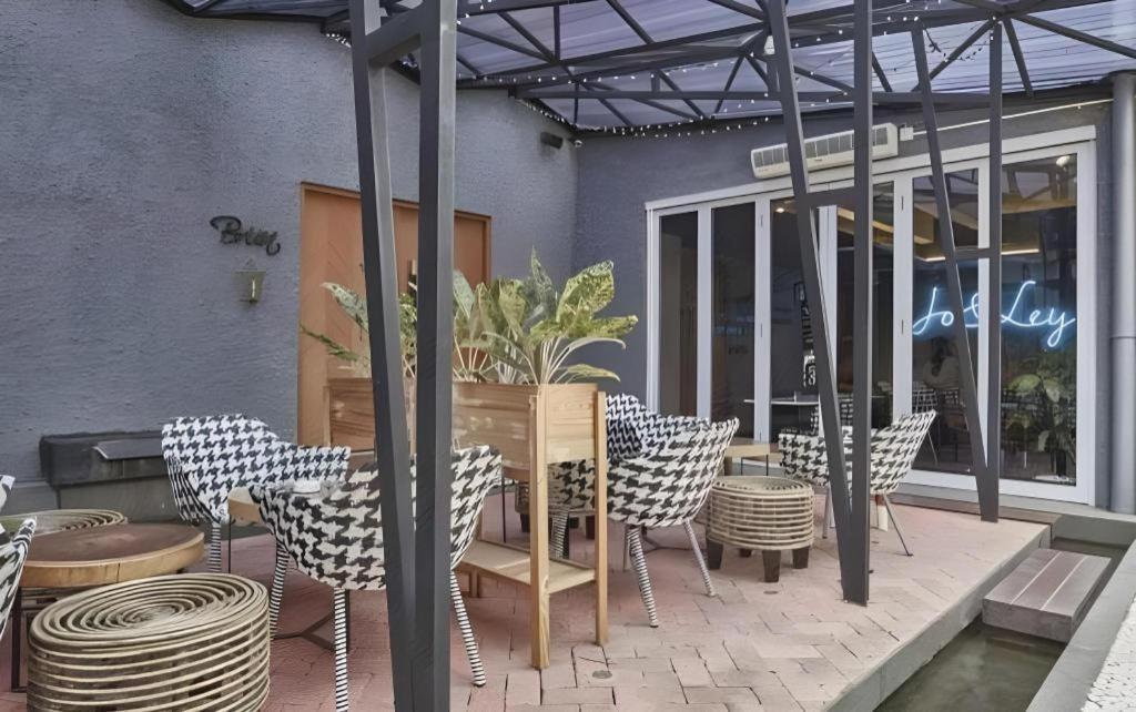 Couleur Hotel Cengkareng Dżakarta Zewnętrze zdjęcie
